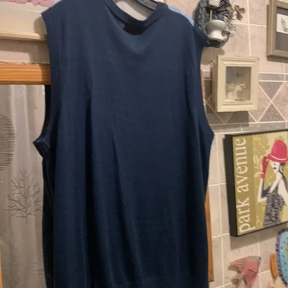 Trust vest - Picture 7 of 7